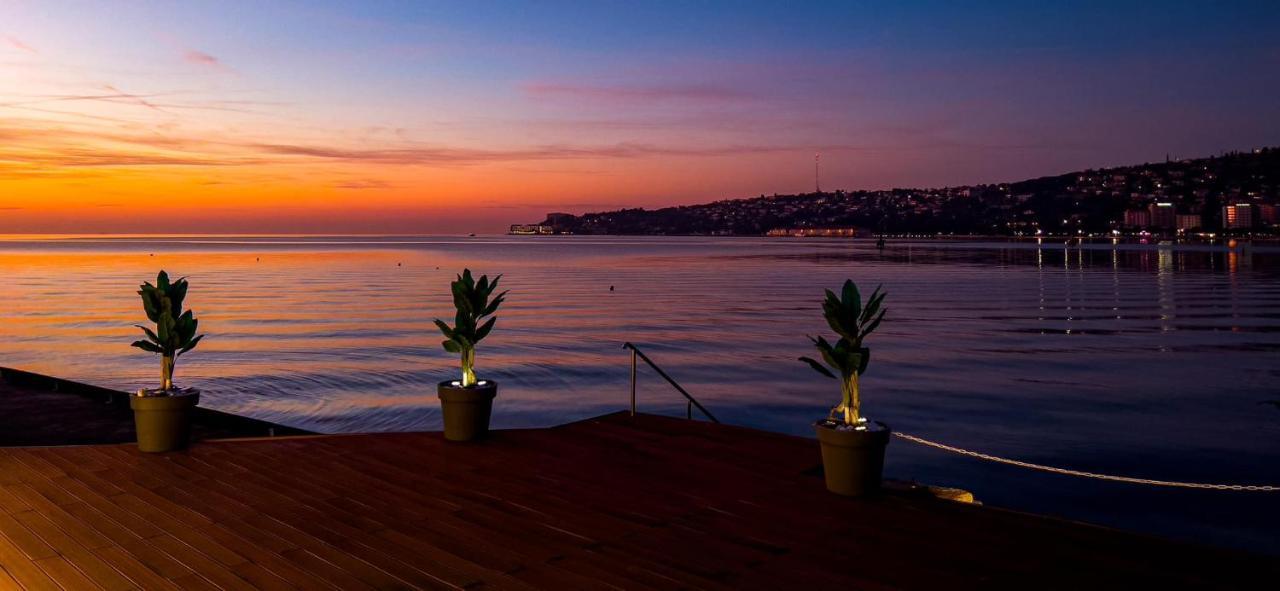 Floating House Hurrea Villa Portorož Eksteriør billede